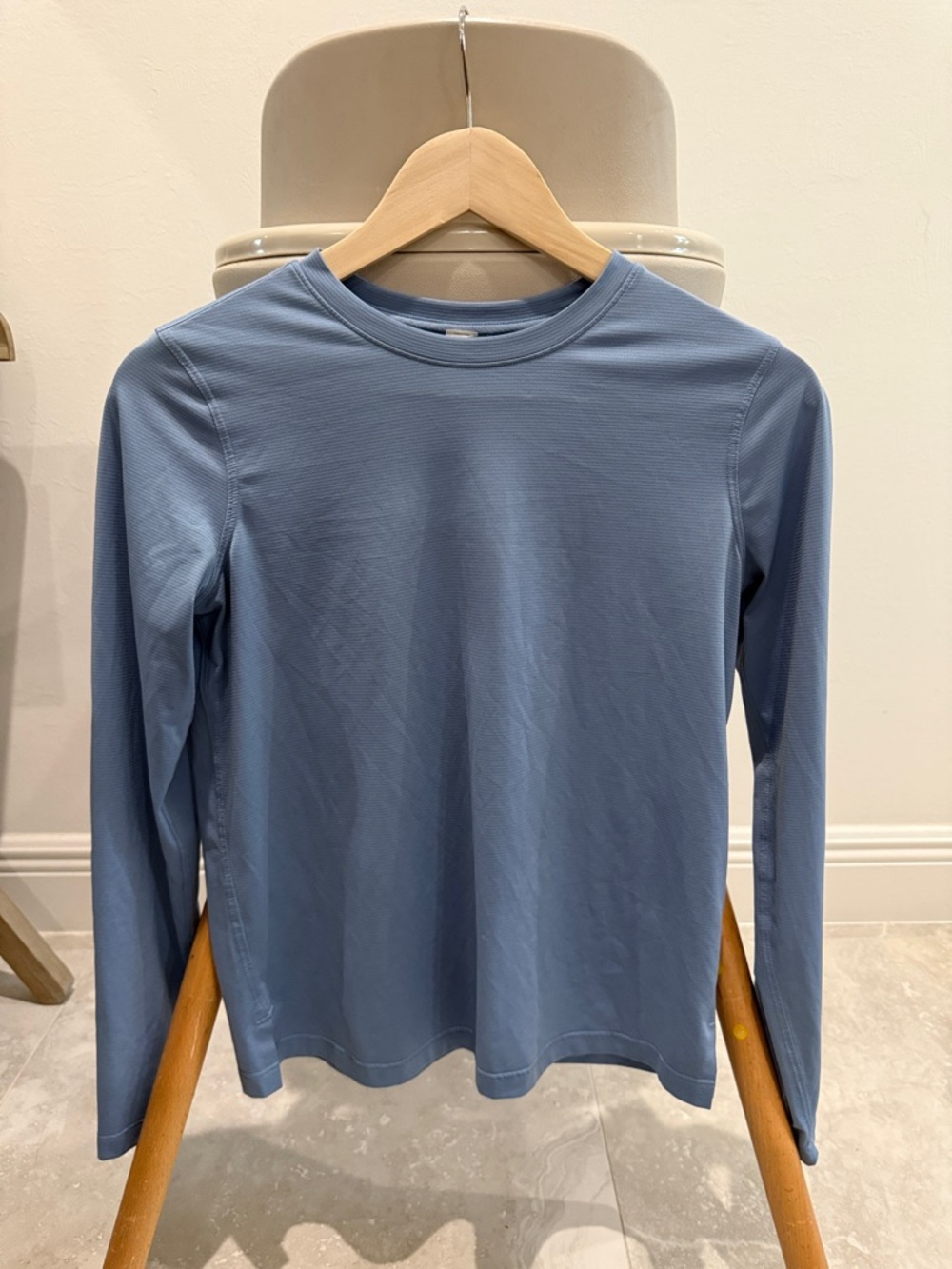 Lululemon Classic Long-Sleeve Crewneck Shirt - Blue